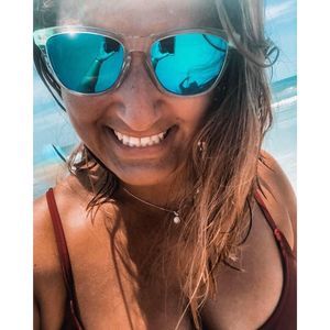 Meet your Posher, Paulina